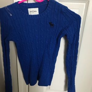 Girls Sweater. Abercrombie. NWT.